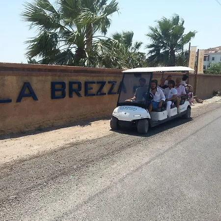 La Brezza & מלון