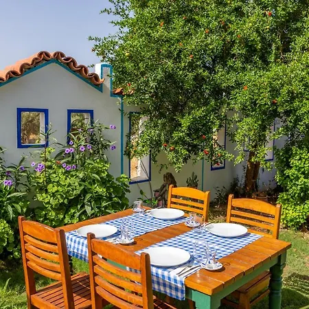 호텔 La Brezza & 아크얄라