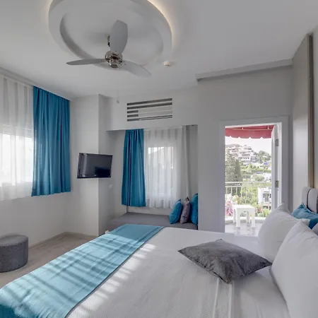 Otel La Brezza & 3*